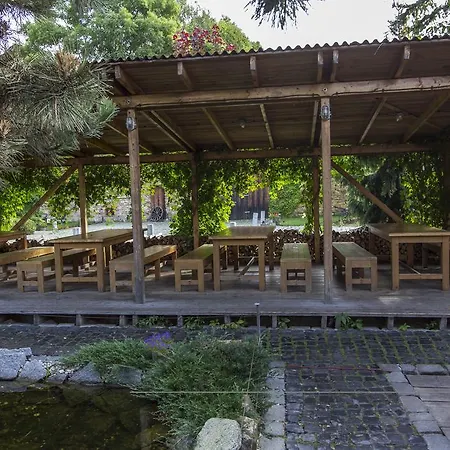 Guest house Ve Stoleti Lodenice