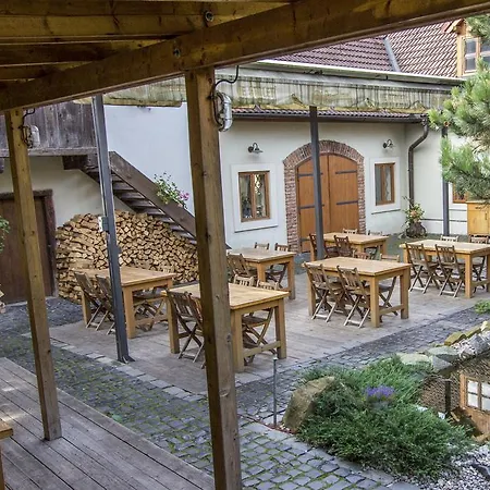 Ve Stoleti Guest house