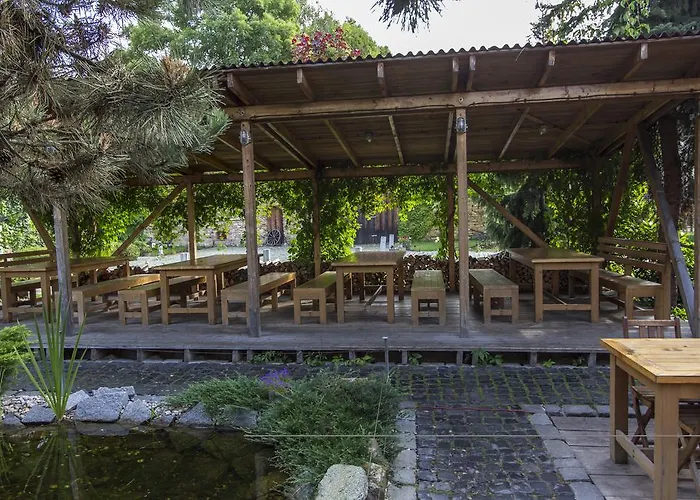 Penzion Ve Stoleti Loděnice